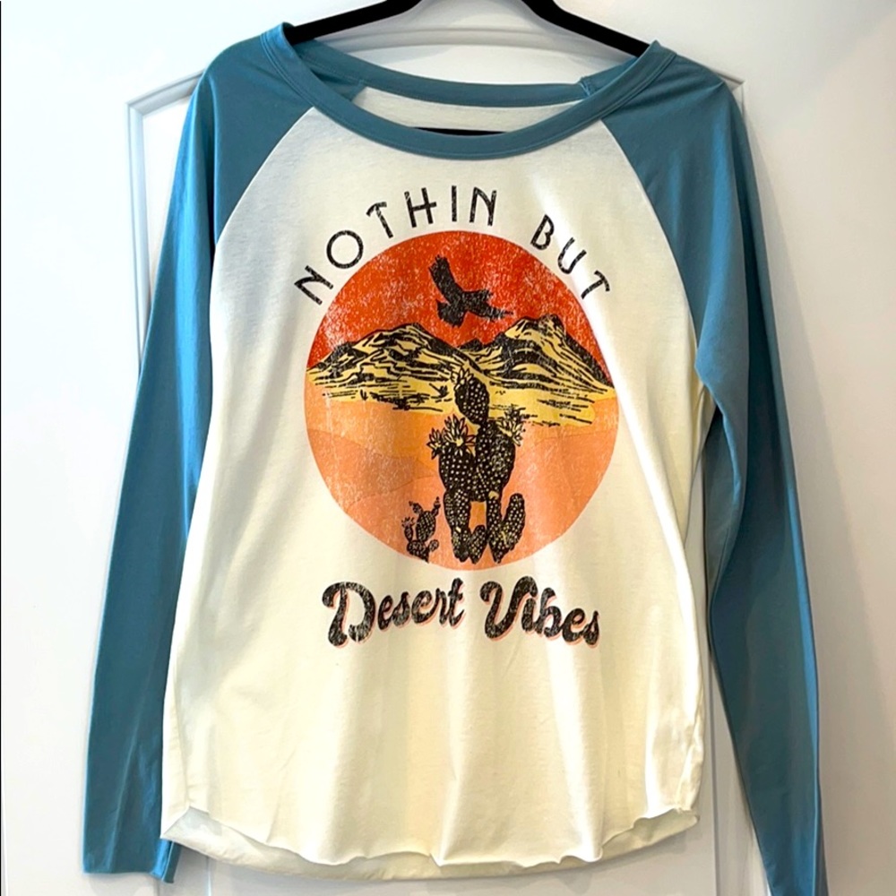 Long sleeve graphic tee